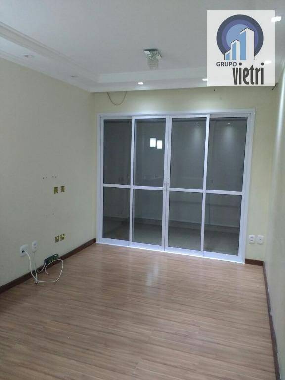 Apartamento à venda com 3 quartos, 70m² - Foto 8