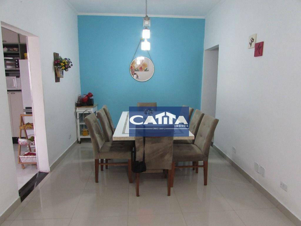 Casa à venda com 4 quartos, 200m² - Foto 4