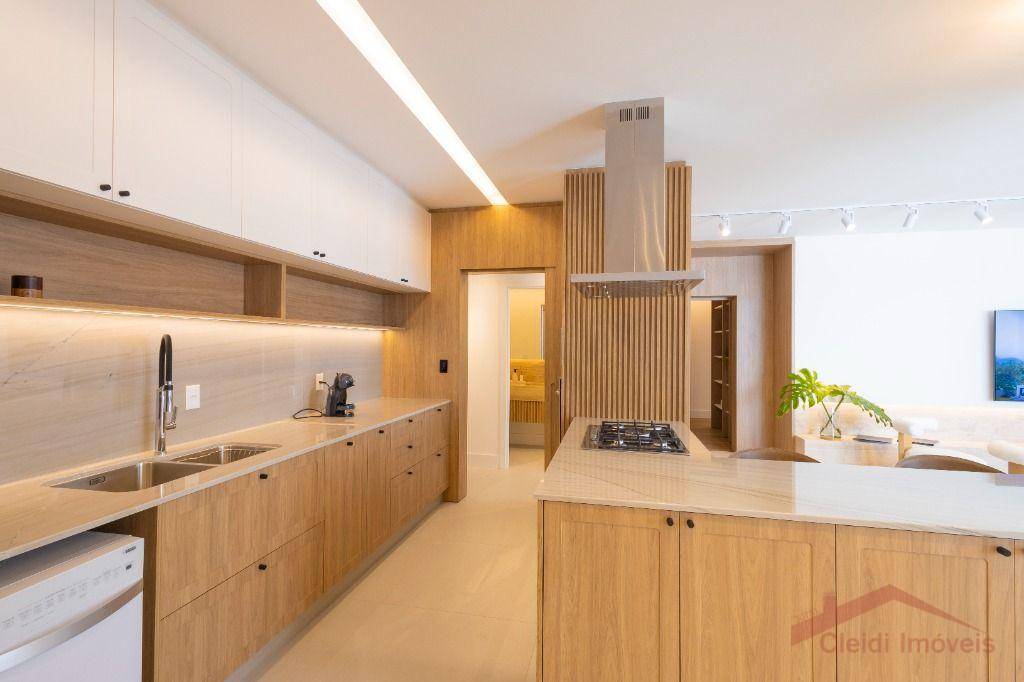 Apartamento, 4 quartos, 202 m² - Foto 10