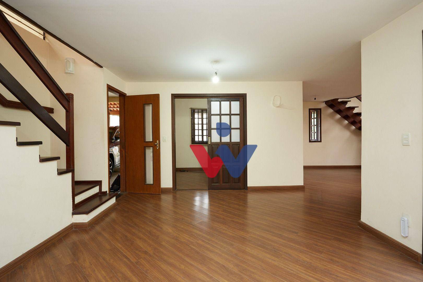 Casa à venda com 4 quartos, 275m² - Foto 7