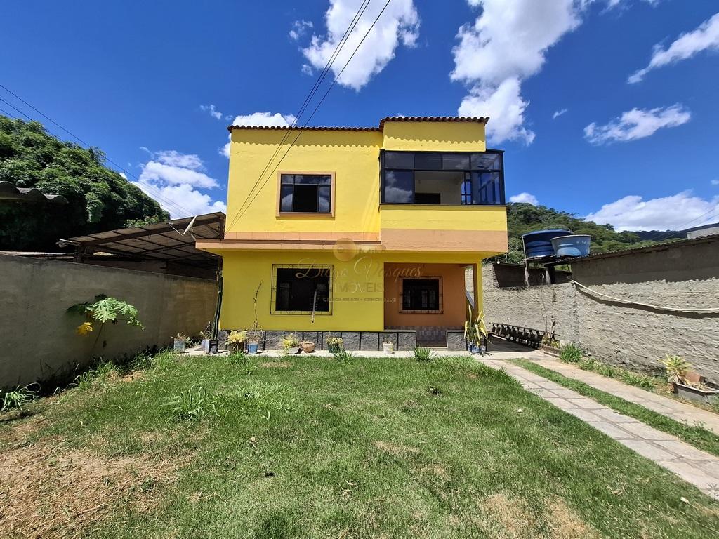 Casa à venda com 4 quartos, 429m² - Foto 1