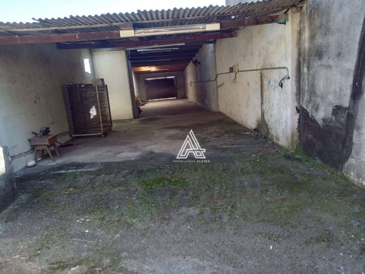 Sobrado à venda com 2 quartos, 300m² - Foto 24