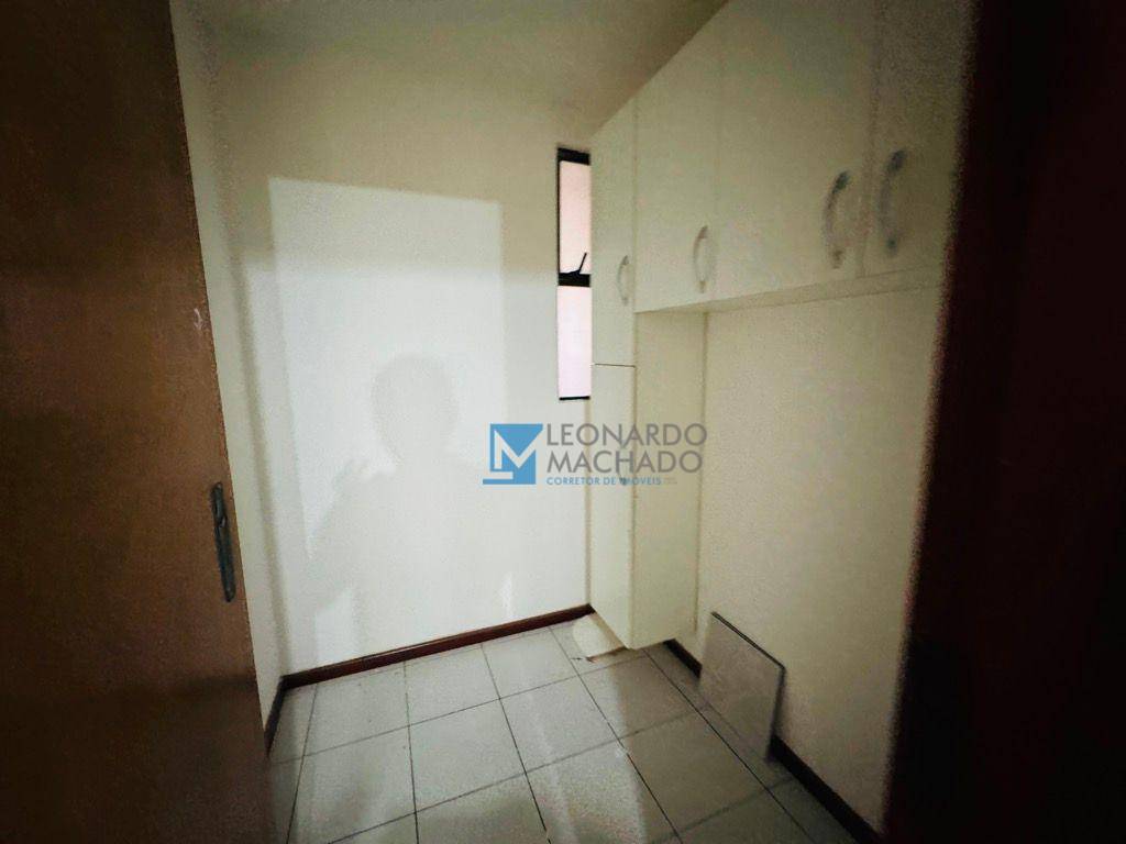 Apartamento à venda com 3 quartos, 90m² - Foto 15