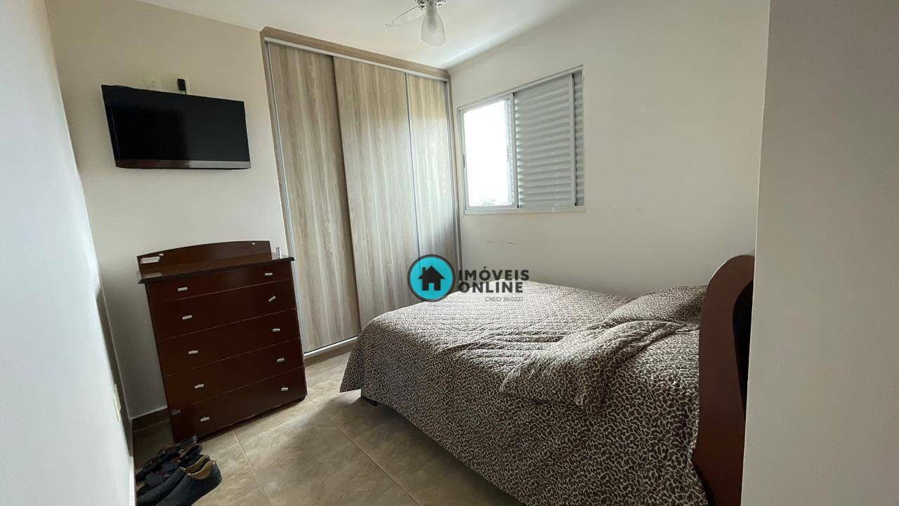 Apartamento à venda com 3 quartos, 184m² - Foto 3