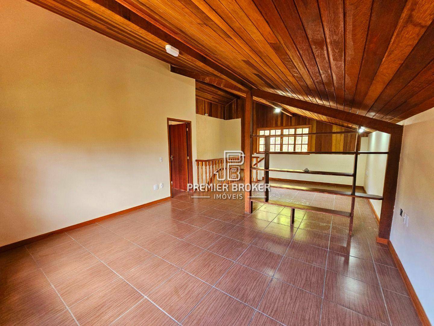 Casa de Condomínio à venda com 3 quartos, 240m² - Foto 15