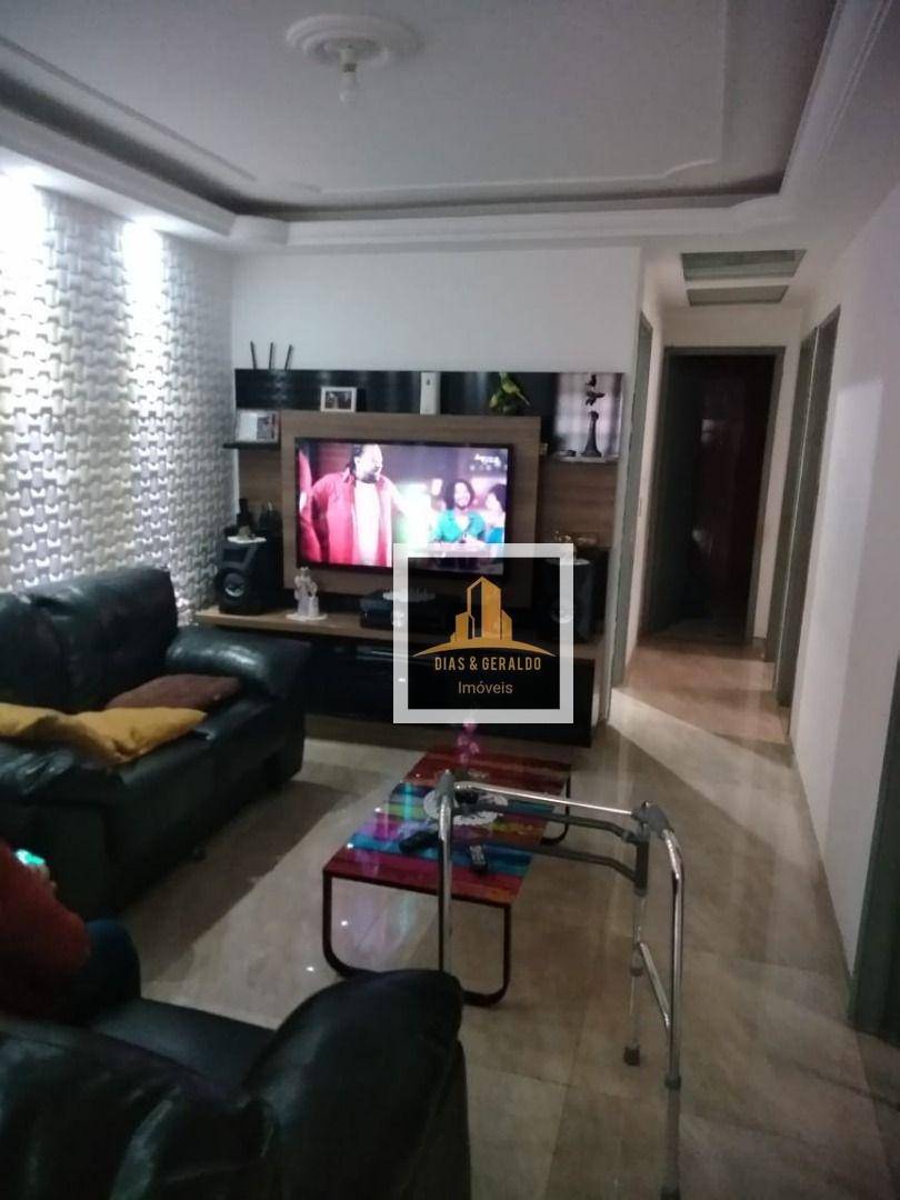 Sobrado à venda com 3 quartos, 200m² - Foto 5