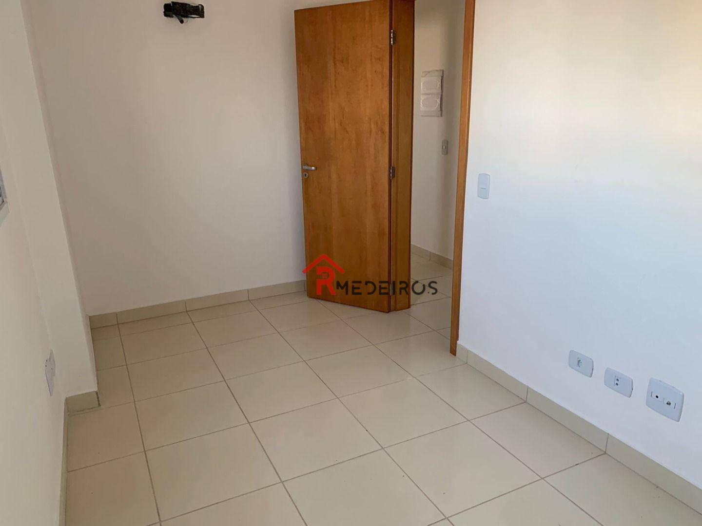 Apartamento à venda com 2 quartos, 62m² - Foto 14