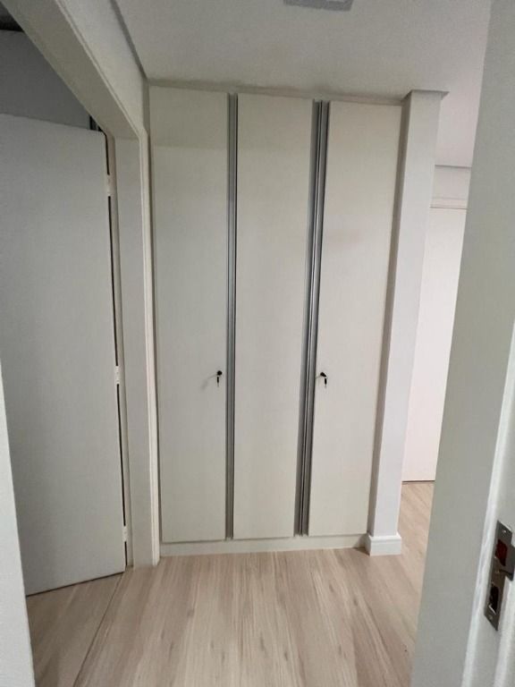 Apartamento à venda com 1 quarto, 50m² - Foto 5