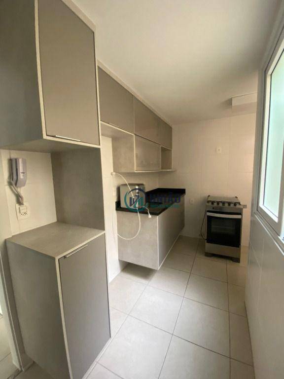 Apartamento à venda com 2 quartos, 62m² - Foto 7