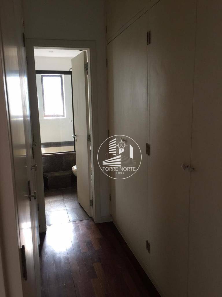 Apartamento para alugar com 3 quartos, 285m² - Foto 14