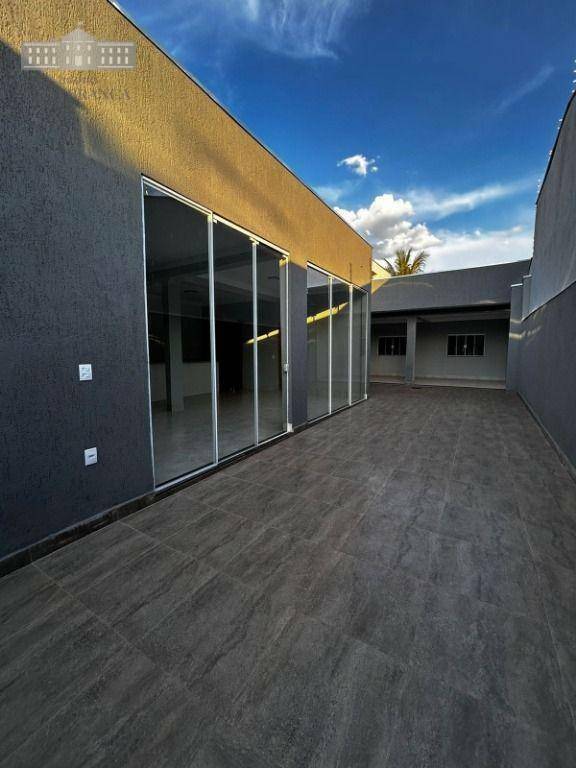 Sobrado à venda com 3 quartos, 217m² - Foto 2