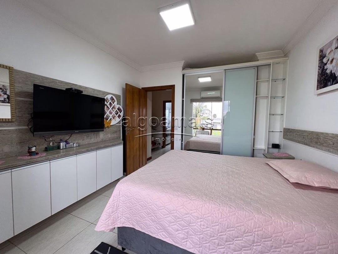 Casa à venda com 2 quartos, 75m² - Foto 22