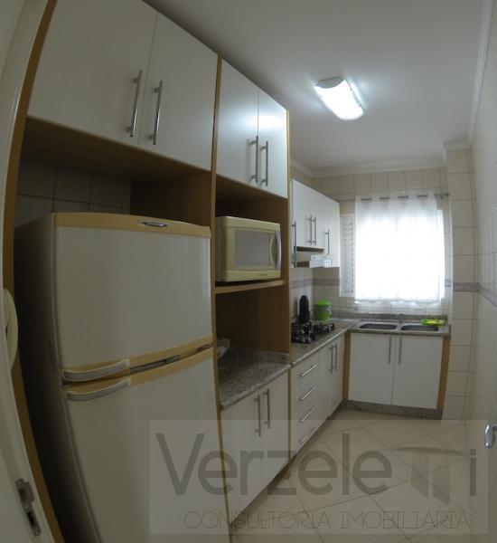 Apartamento à venda com 3 quartos, 127m² - Foto 11