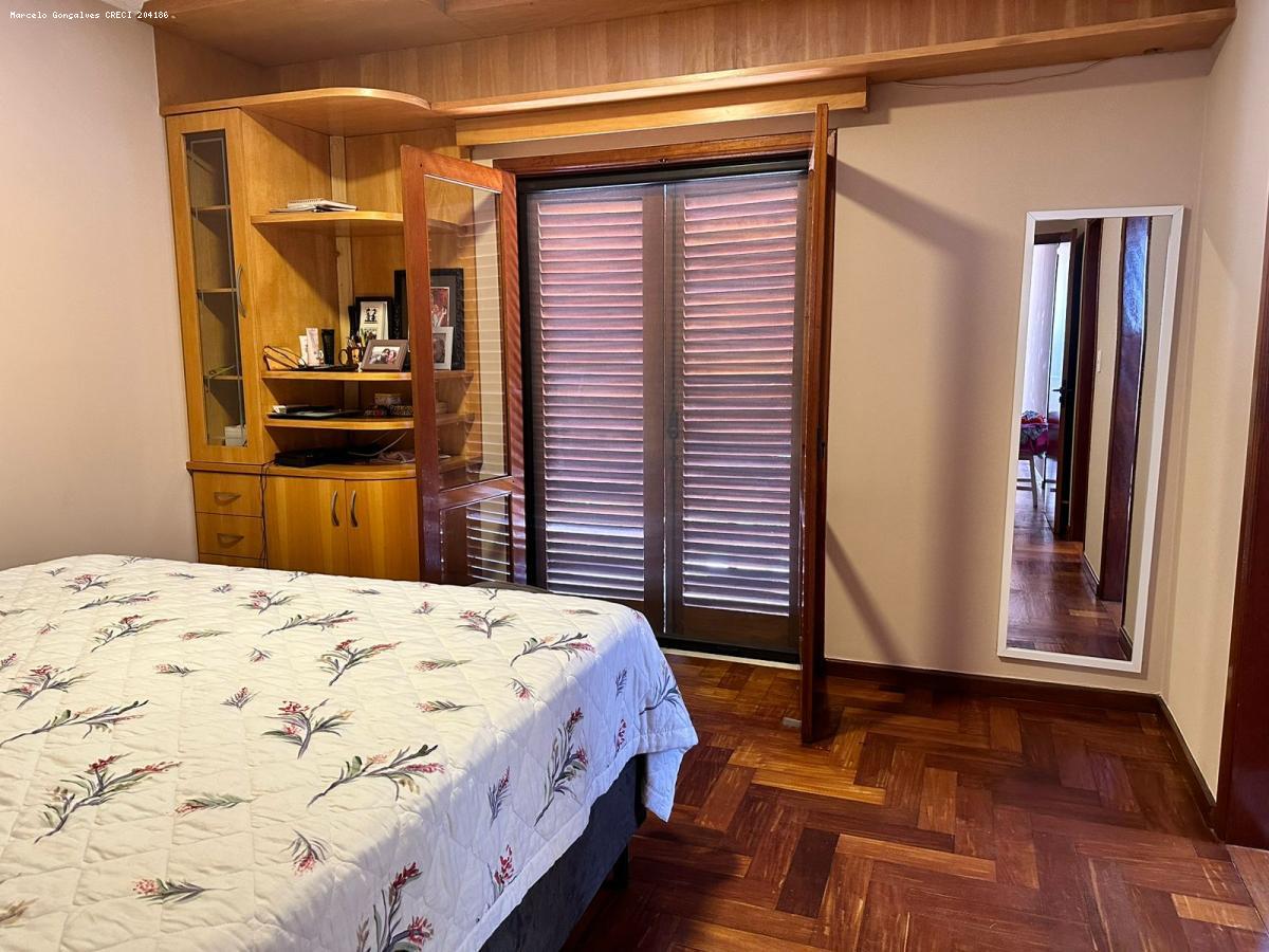 Sobrado à venda com 4 quartos, 250m² - Foto 9