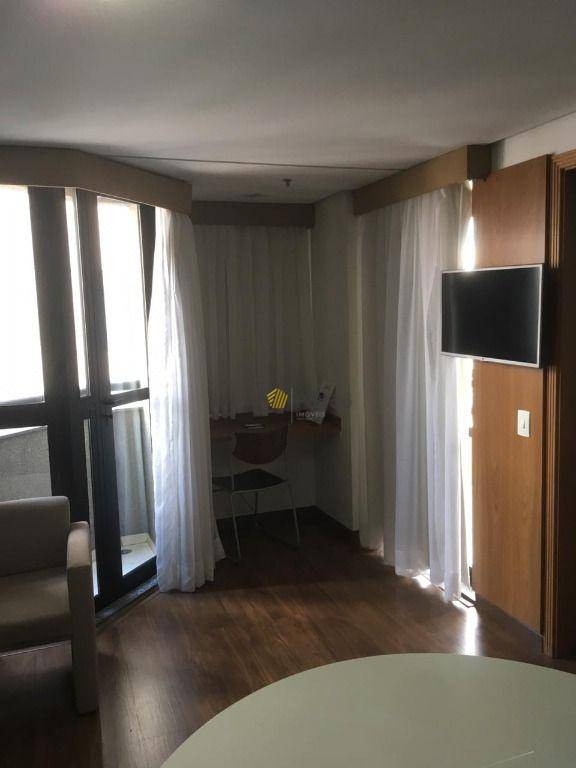 Apartamento à venda com 1 quarto, 50m² - Foto 1