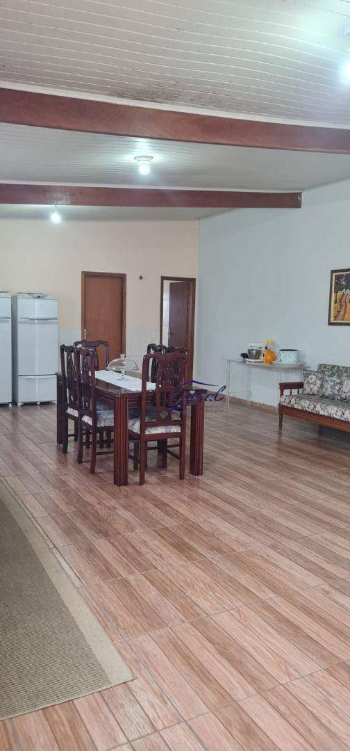 Casa, 4 quartos, 230 m² - Foto 24