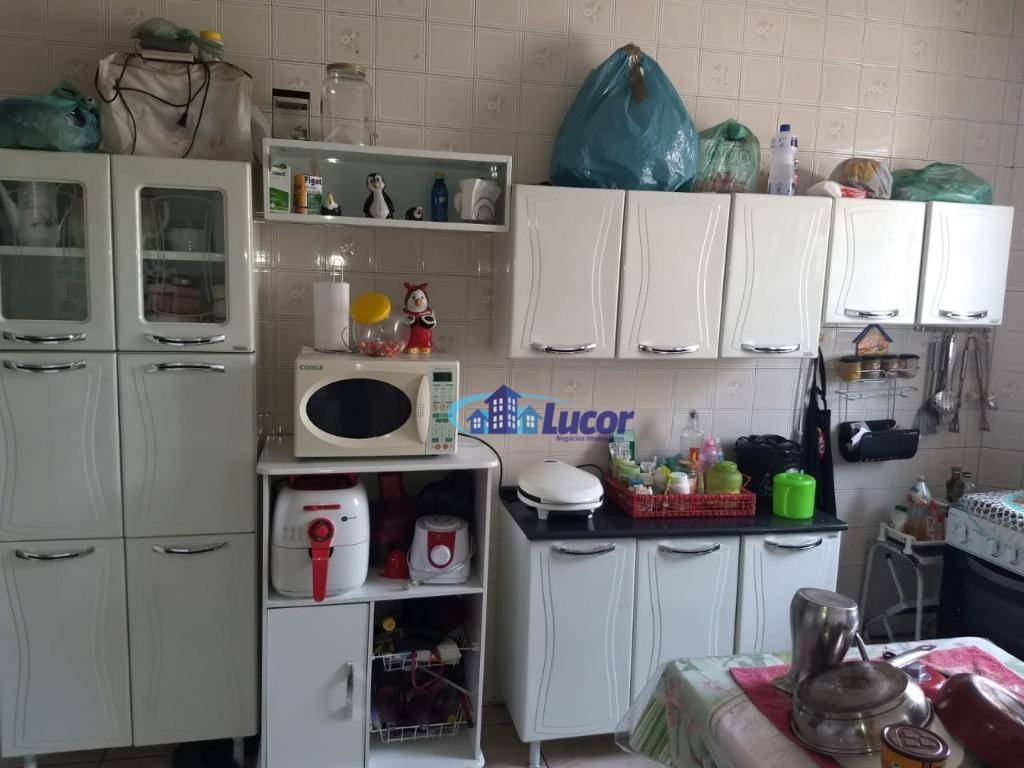 Apartamento à venda com 2 quartos, 74m² - Foto 1