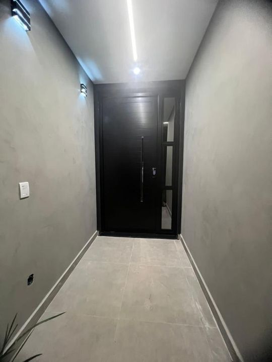 Casa de Condomínio à venda com 3 quartos, 262m² - Foto 2