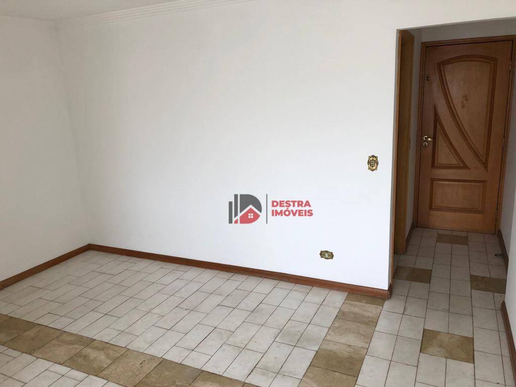 Apartamento à venda com 3 quartos, 76m² - Foto 13