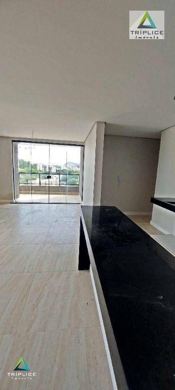 Cobertura à venda com 4 quartos, 200m² - Foto 7