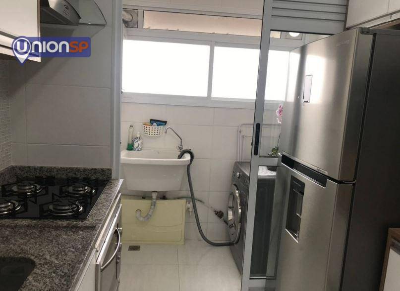 Apartamento à venda com 2 quartos, 70m² - Foto 17