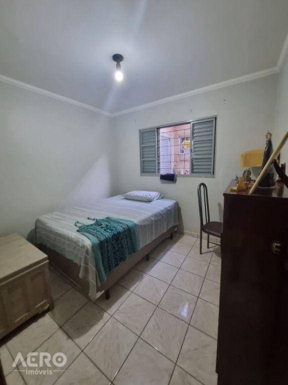 Casa de Condomínio à venda com 3 quartos, 156m² - Foto 9