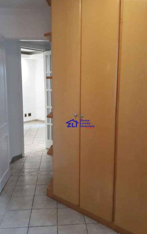 Apartamento à venda com 2 quartos, 65m² - Foto 4