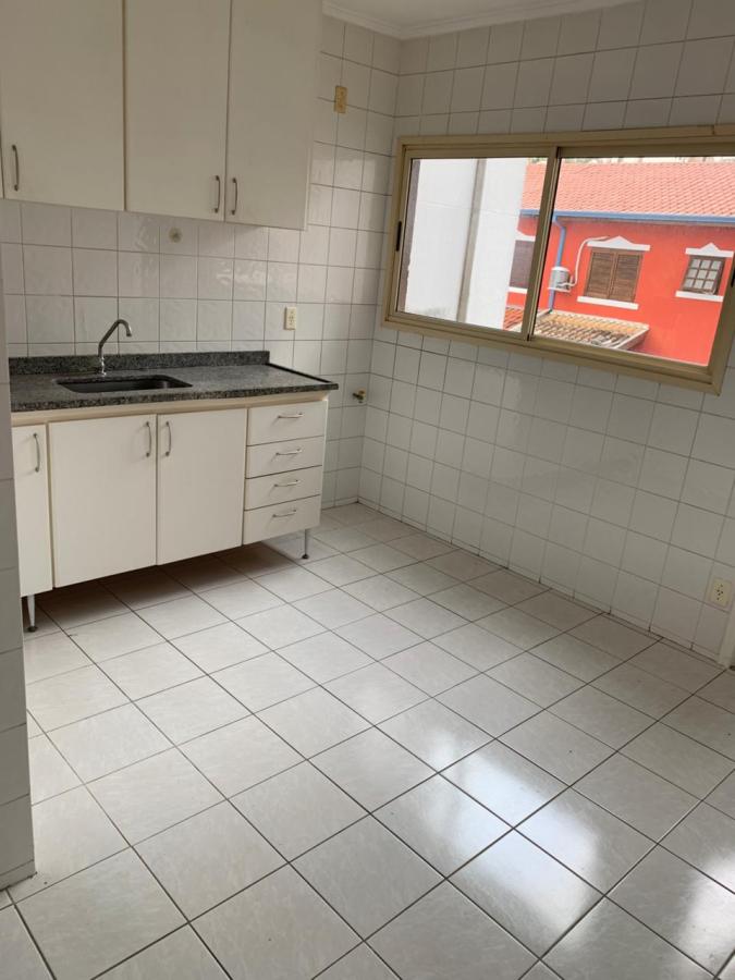 Apartamento para alugar com 4 quartos, 133m² - Foto 4