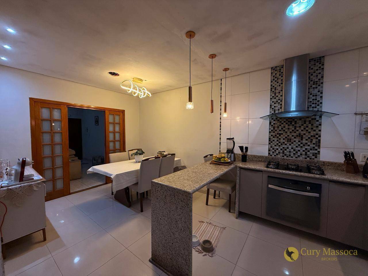 Casa à venda com 3 quartos, 180m² - Foto 11
