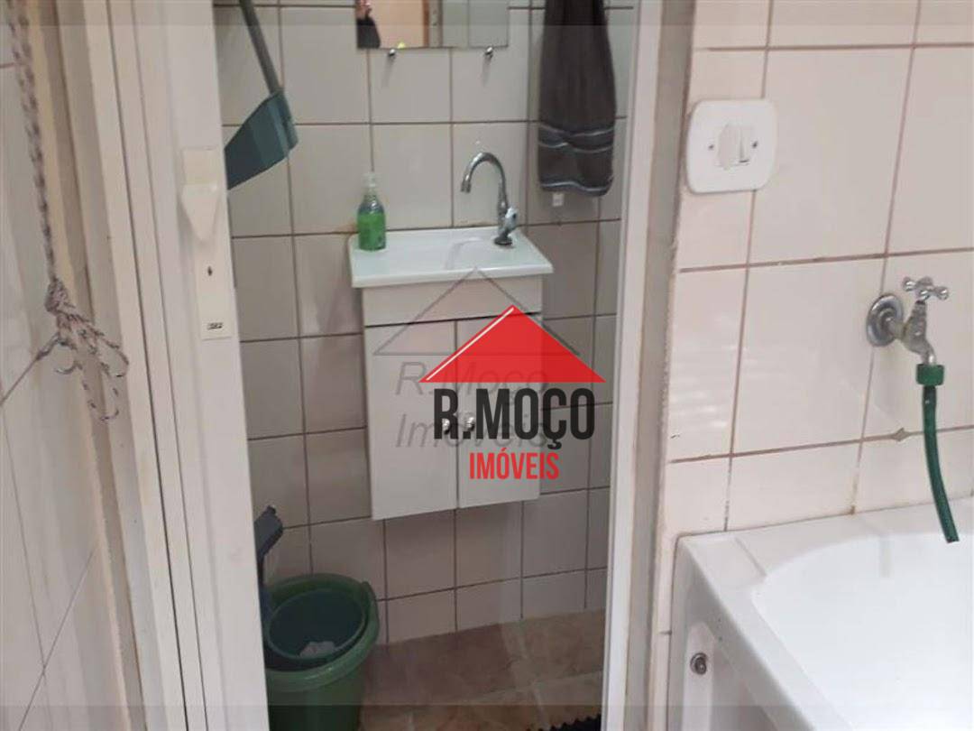 Sobrado à venda com 2 quartos, 238m² - Foto 18