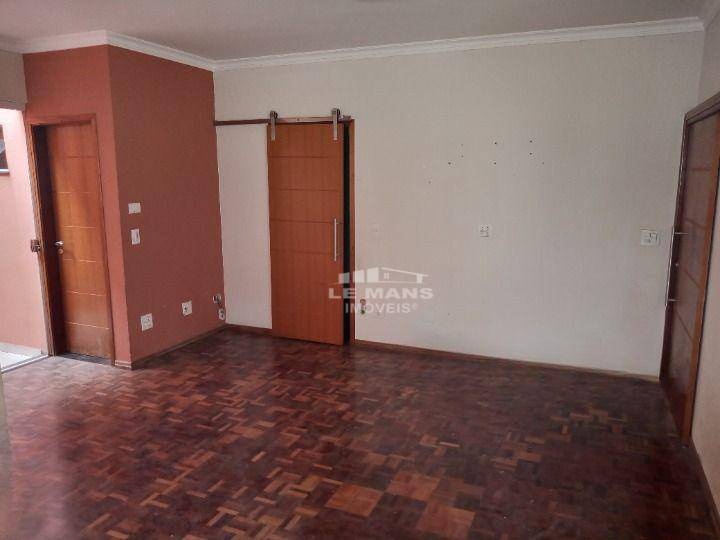 Casa, 3 quartos, 204 m² - Foto 4