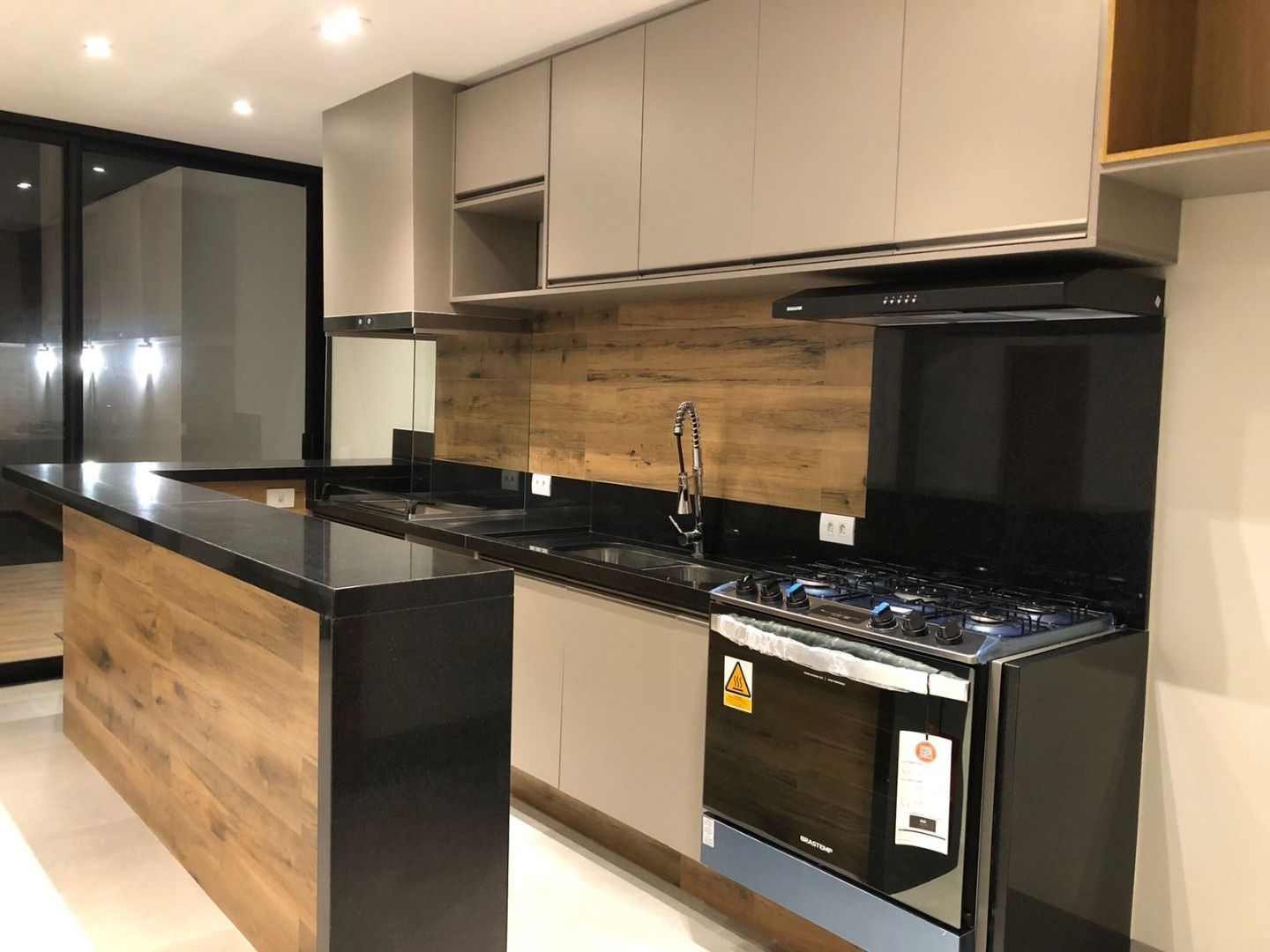 Casa à venda com 3 quartos, 200m² - Foto 9