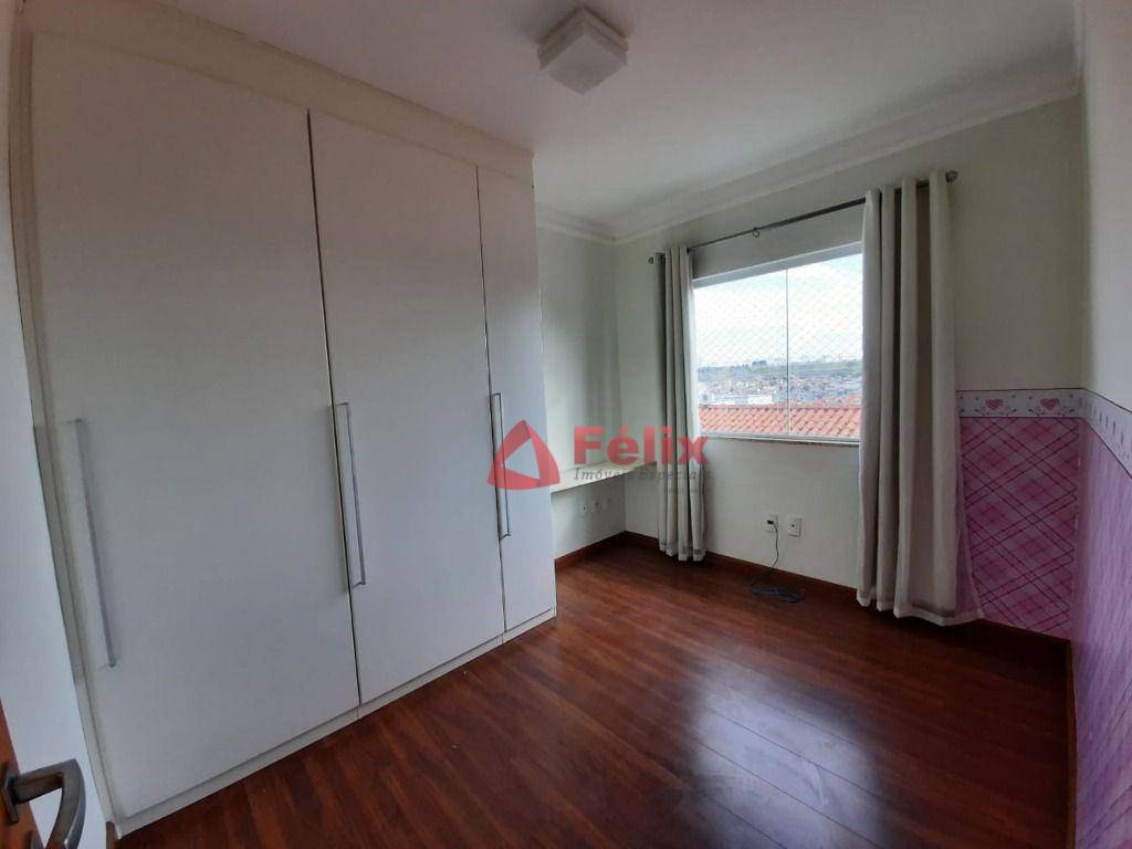 Sobrado à venda com 4 quartos, 180m² - Foto 13