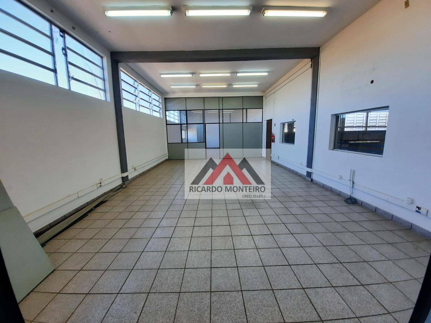 Depósito-Galpão-Armazém para alugar, 2500m² - Foto 28