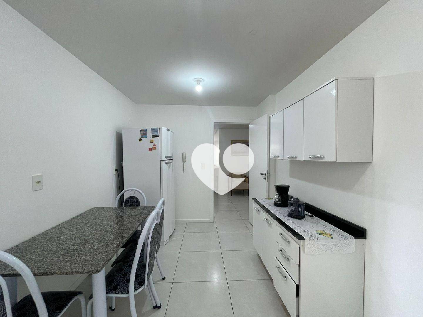 Apartamento à venda com 3 quartos, 136m² - Foto 14