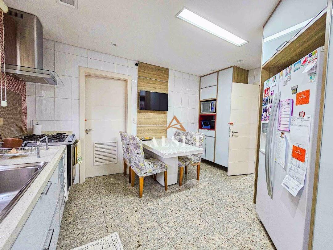 Apartamento à venda com 3 quartos, 155m² - Foto 38