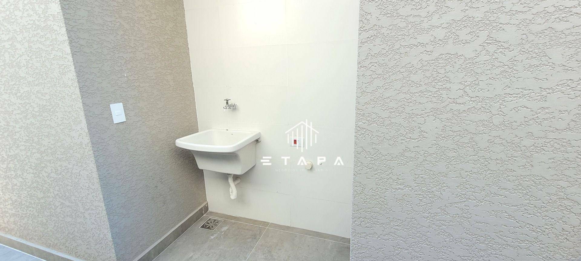 Casa à venda com 3 quartos, 105m² - Foto 4