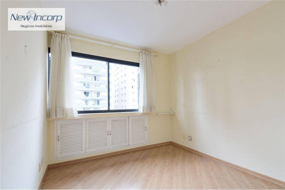 Apartamento à venda com 3 quartos, 115m² - Foto 19