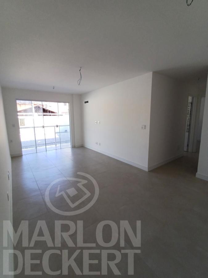 Apartamento à venda com 2 quartos, 104m² - Foto 3