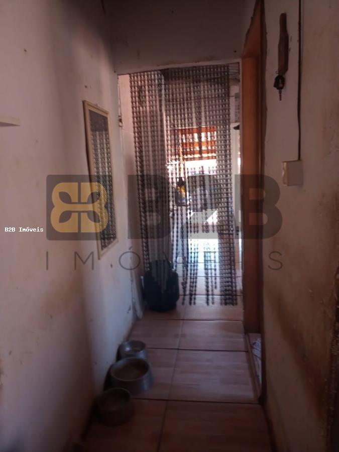 Casa à venda com 2 quartos, 150m² - Foto 5