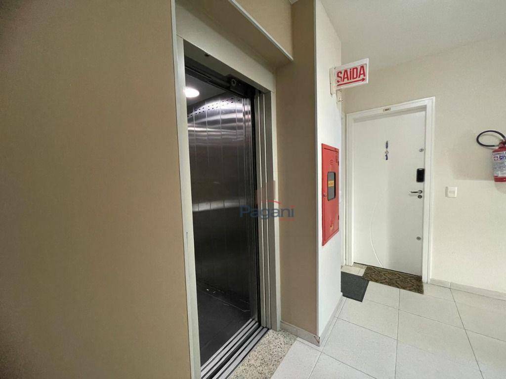 Apartamento à venda com 2 quartos, 60m² - Foto 13