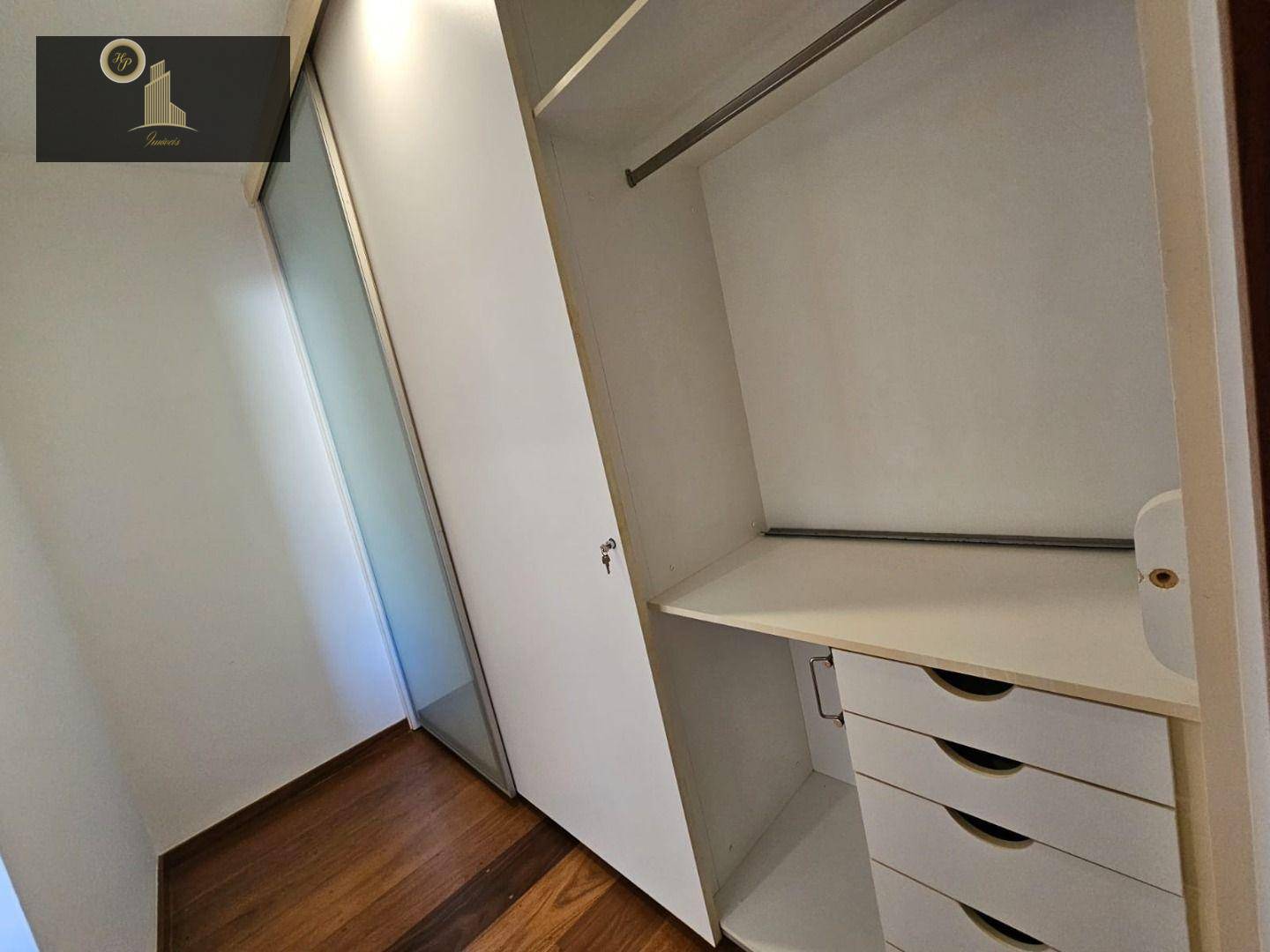 Casa de Condomínio à venda com 4 quartos, 450m² - Foto 46