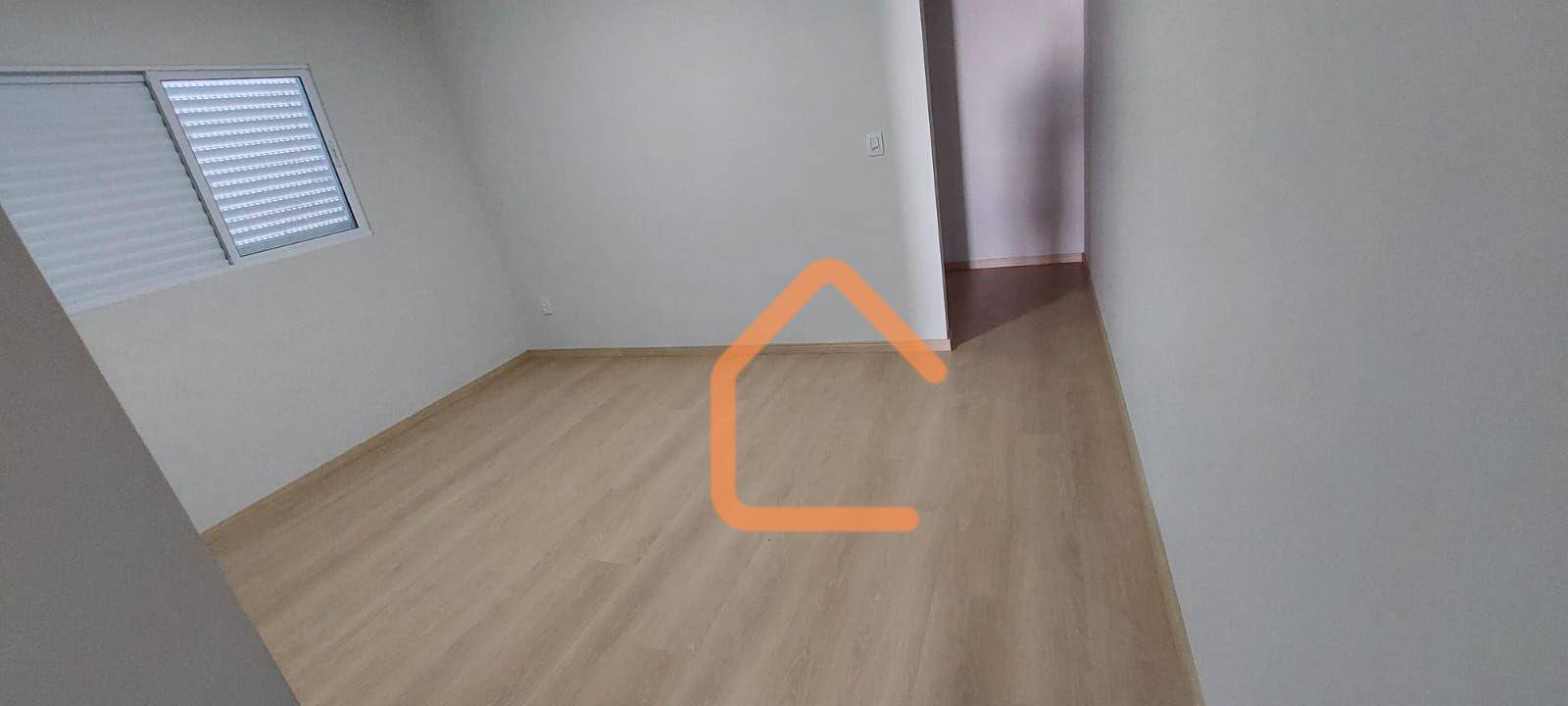 Casa à venda com 3 quartos, 114m² - Foto 8