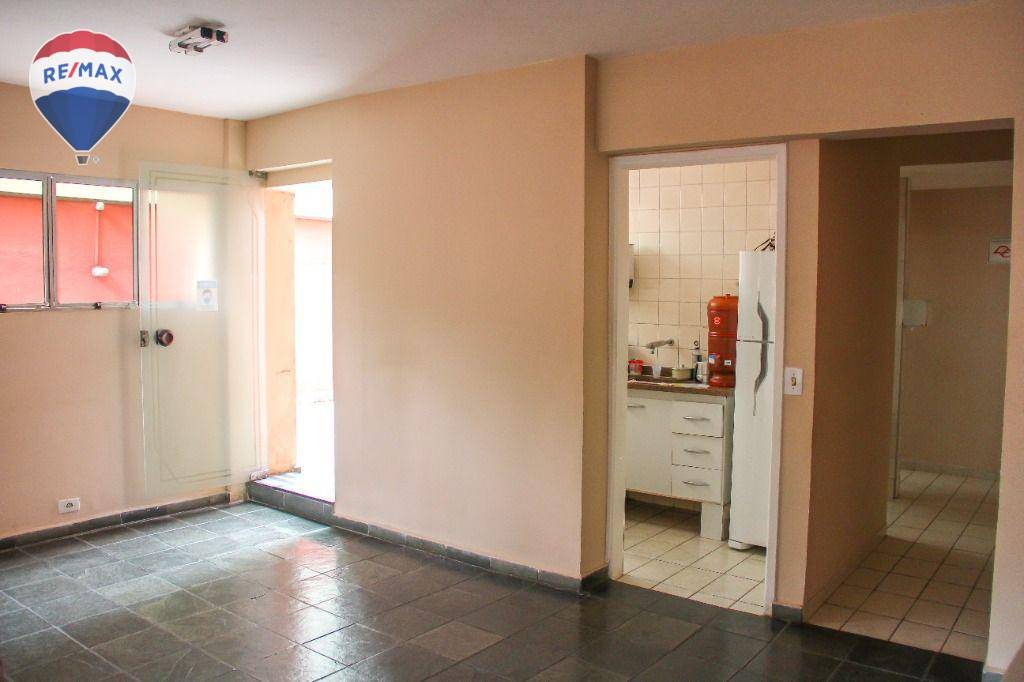 Apartamento à venda com 2 quartos, 64m² - Foto 11