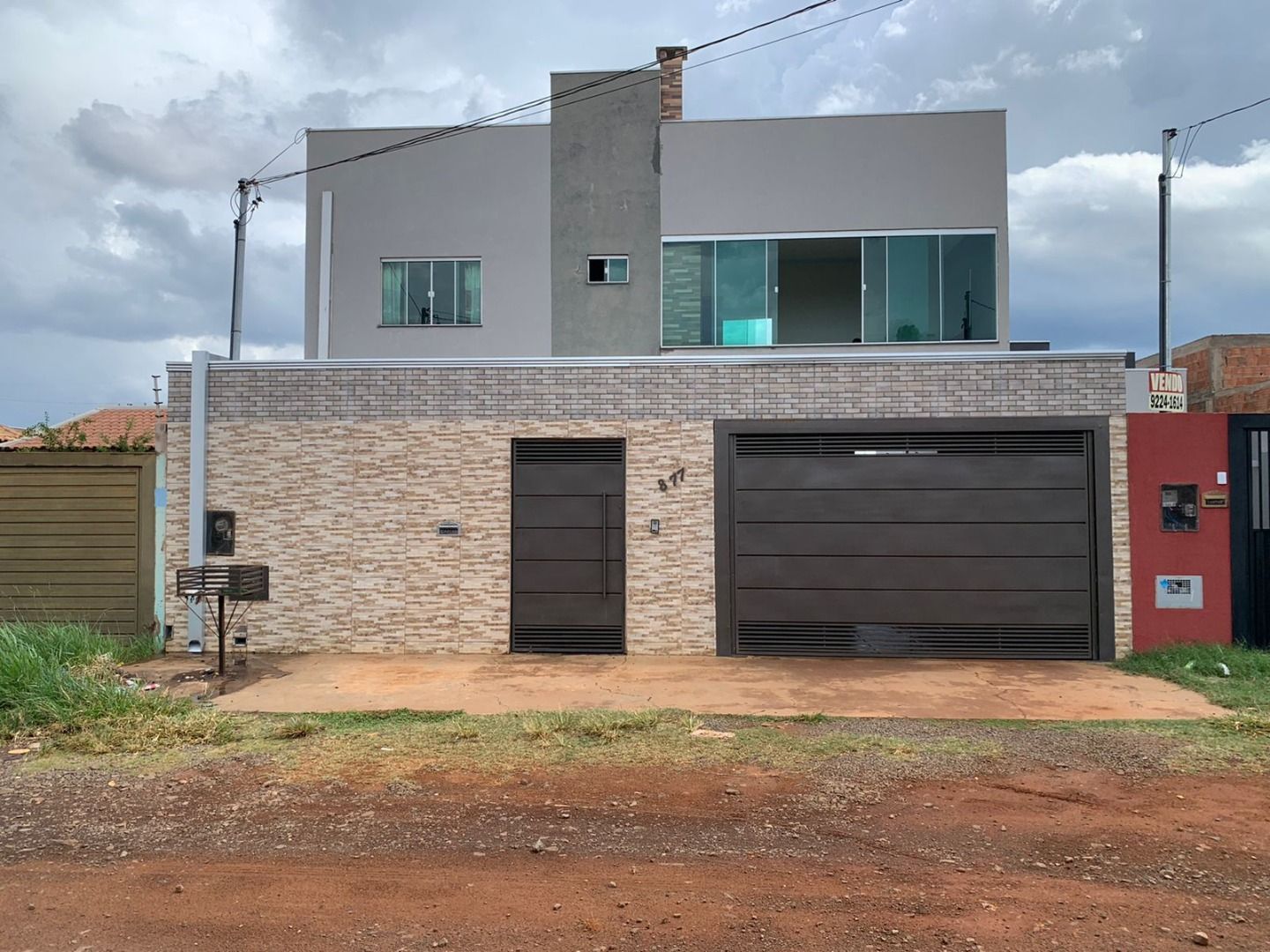 Sobrado à venda com 6 quartos, 300m² - Foto 1