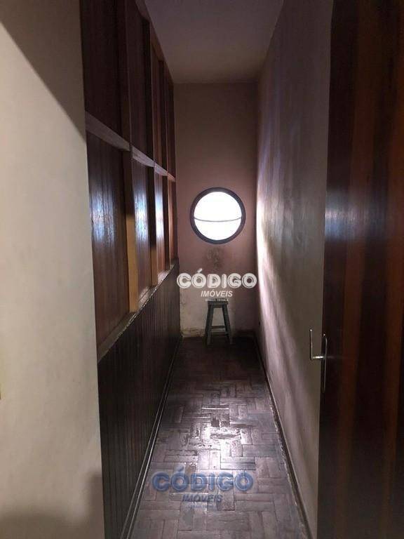 Casa à venda e aluguel com 4 quartos, 300m² - Foto 20