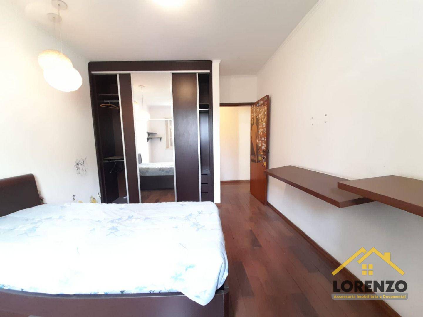 Casa à venda com 3 quartos, 348m² - Foto 10