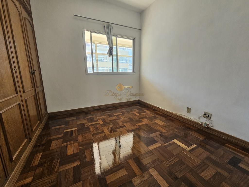 Apartamento à venda com 2 quartos, 70m² - Foto 8