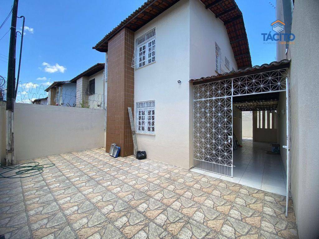 Casa à venda com 3 quartos, 115m² - Foto 4