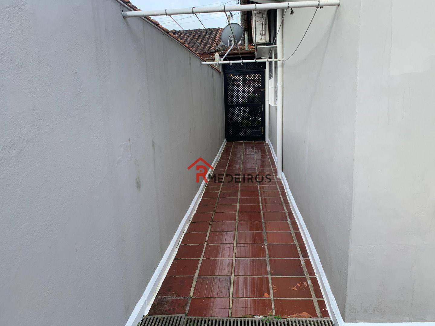 Casa à venda com 2 quartos, 100m² - Foto 31